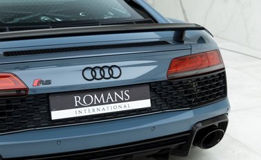 Audi R8 V10 Performance Carbon Black 19