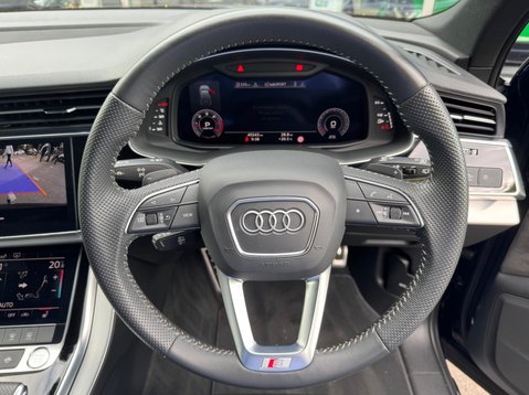 Audi Q7 TDI QUATTRO S LINE MHEV 33