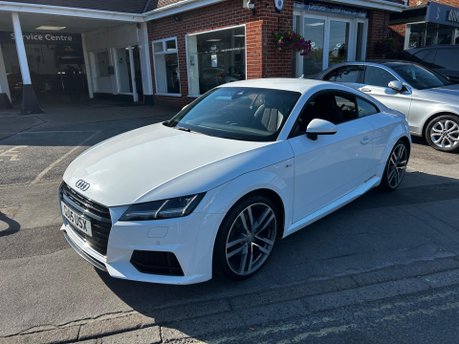 Audi TT 2.0 TFSI S line S Tronic quattro Euro 6 (s/s) 3dr 1