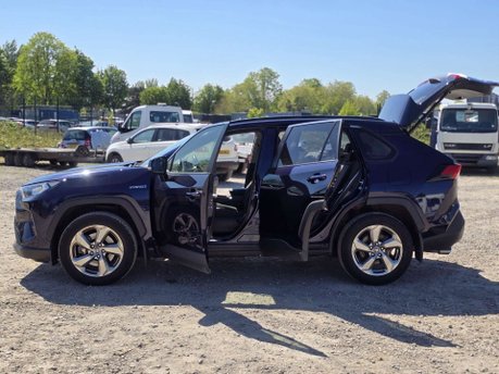 Toyota Rav4 2.5 VVT-h GPF Design SUV 5dr Petrol Hybrid CVT 4WD Euro 6 (s/s) (222 ps) 9