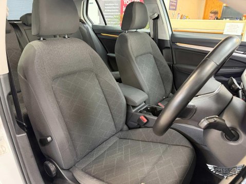 Volkswagen Golf 1.5 TSI Life Euro 6 (s/s) 5dr 79