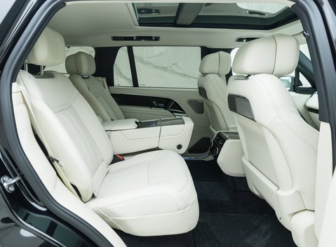 Land Rover Range Rover P460e AUTOBIOGRAPHY LWB 18