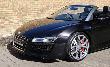 Audi R8 V10 Spyder 19