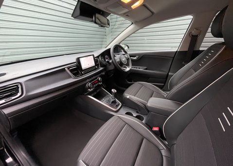 Kia Rio 1.0 T-GDi 48V 118 GT-Line S 8