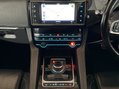 Jaguar F-Pace R-SPORT AWD 14