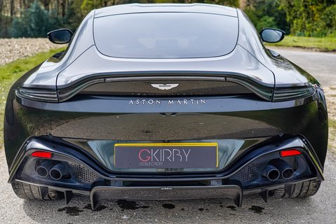 Aston Martin Vantage V8 22