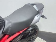 Triumph Street Triple R 2014 ONLY 15K NEW MOT ARROW EXHAUST VERY CLEAN NAKED 32
