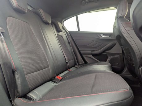 Ford Focus 1.0 Focus ST-Line X 5dr 50
