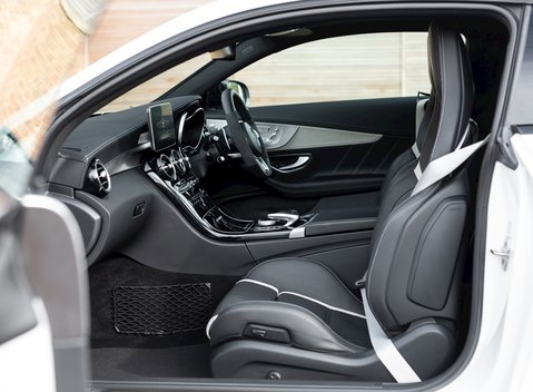 Mercedes-Benz C Class C63 S Coupe 13