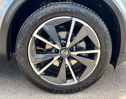 Nissan Qashqai 1.3 Qashqai Tekna DiG-T MHEV 5dr 15