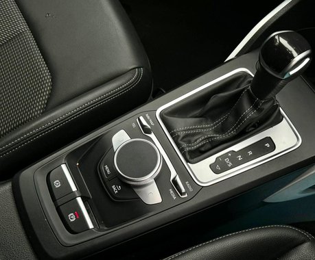 Audi Q2 1.5 TFSI CoD 35 Black Edition S Tronic Euro 6 (s/s) 5dr 22