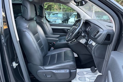 Toyota Proace Verso D-4D L2 VIP - 7 SEATER - AUTOMATIC  40