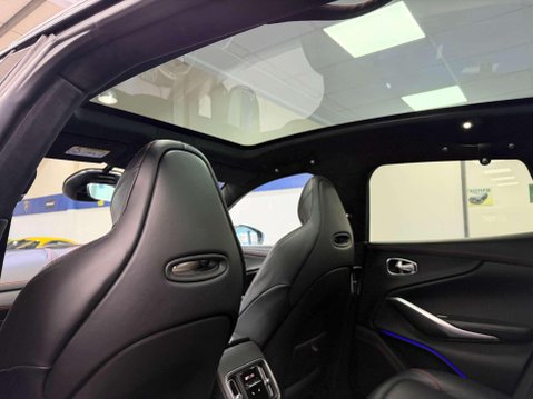 Aston Martin DBX 4.0 V8 SUV 5dr Petrol Auto 4WD Euro 6 (s/s) (550 ps) 31