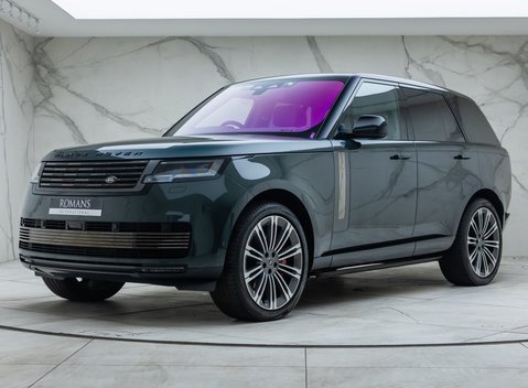 Land Rover Range Rover P530 SV 1