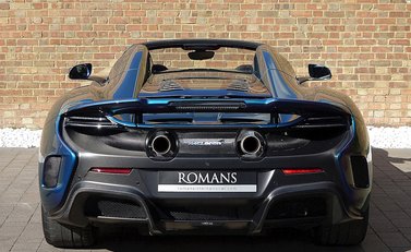 McLaren 675 LT Spider 14
