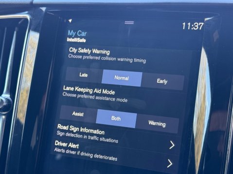 Volvo XC60 2.0 D5 PowerPulse R-Design Auto AWD Euro 6 (s/s) 5dr 27