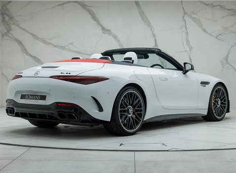 Mercedes-Benz SL Class SL63 AMG PERFORMANCE 9