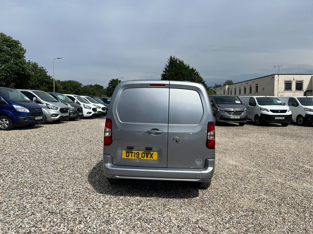 Vauxhall Combo LWB L2H1 (SOLD) Low Roof Limited 2300 Air Con Alloys Sensors EURO 6 NO VAT 7