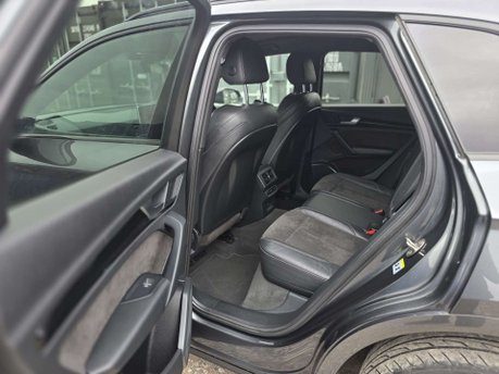 Audi Q5 2.0 TFSI 45 Black Edition SUV 5dr Petrol S Tronic quattro Euro 6 (s/s) (245 36