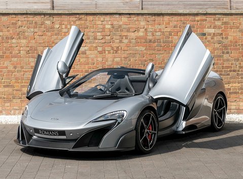 McLaren 675LT Spider 7
