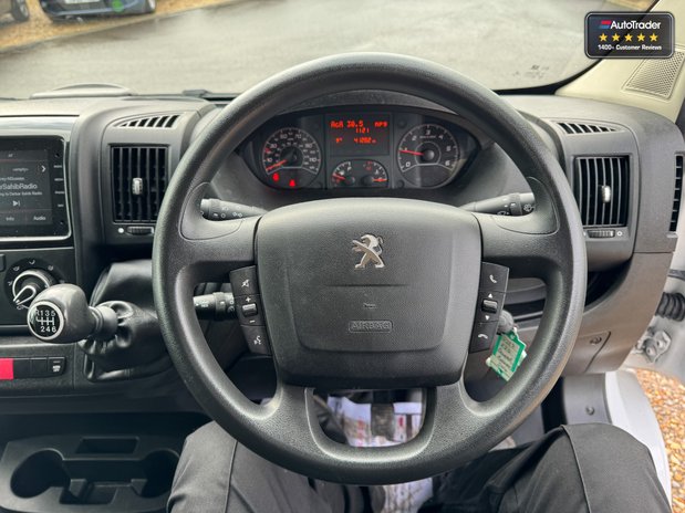 Peugeot Boxer LWB L3H2 Medium Roof Professional Premium Plus 335 SELECT 25