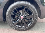 Jaguar F-Pace 2.0 D200 MHEV R-Dynamic SE Auto AWD Euro 6 (s/s) 5dr 78