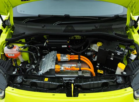 Abarth 500e Scorpionissima Cabrio 44