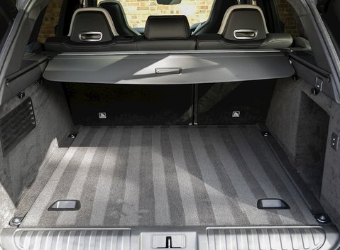 Land Rover Range Rover Sport SVR 33