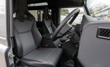 Land Rover Defender 90 Works V8 70th Edition 12