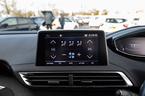 Peugeot 3008 PURETECH S/S GT LINE PREMIUM 23