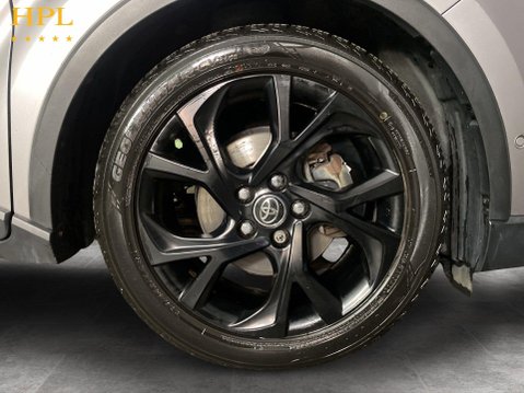 Toyota C-HR 1.8 VVT-h Dynamic SUV 5dr Petrol Hybrid CVT Euro 6 (s/s) (122 ps) Cruise C 10