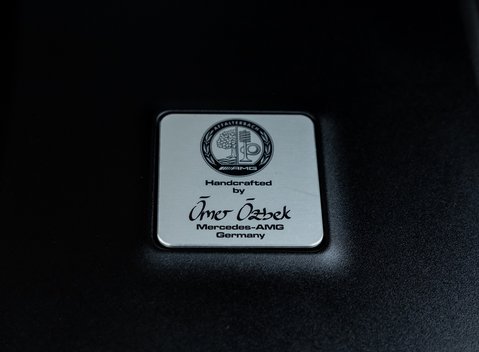 Mercedes-Benz G Class AMG G 63 32