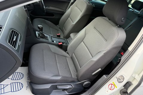 Volkswagen Golf MATCH TDI DSG - VAT Q - APPLE CAR PLAY -ADAPTIVE CRUISE -ROOFBARS 24