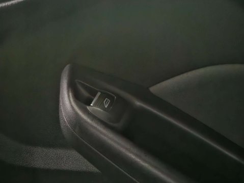 Ford Focus 1.0 Titanium 5dr 30