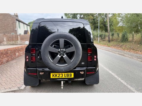 Land Rover Defender 3.0 Defender Hard Top X-Dynamic HSE D MHEV Auto 4WD 12