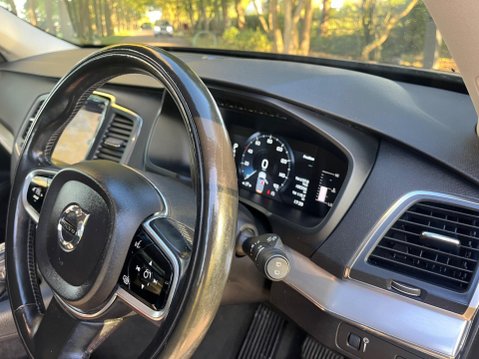 Volvo XC90 2.0 D5 PowerPulse Momentum Auto 4WD Euro 6 (s/s) 5dr 30