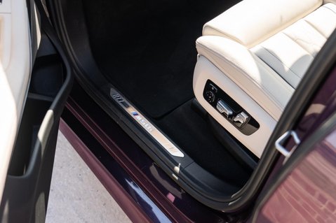 BMW X5 4.4 M50i V8 Auto xDrive Euro 6 (s/s) 5dr 29