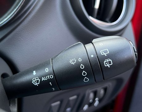 Renault Captur 0.9 Captur Iconic TCe 5dr 9