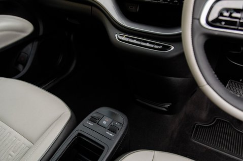 Fiat 500e LA PRIMA 37