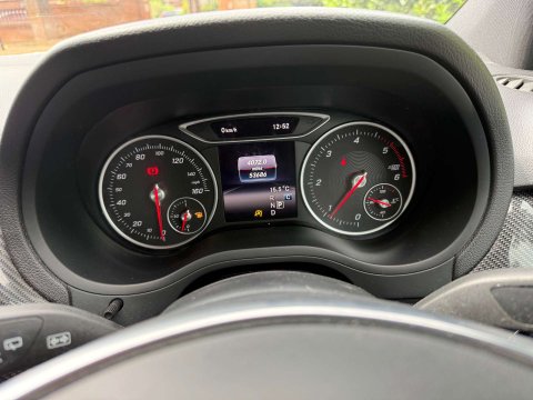 Mercedes-Benz B Class 1.5 B 180 AMG Line Premium D Auto 5dr 11