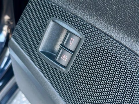 Volkswagen Passat 3.6 FSI V6 R36 DSG 4Motion Euro 5 5dr 61