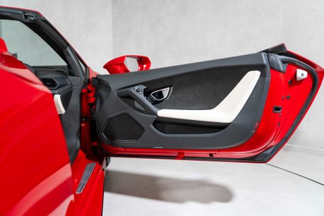 Lamborghini Huracan LP 640-2 EVO SPYDER. NOW SOLD. SIMILAR REQUIRED. PLEASE CALL 01903 254800. 23