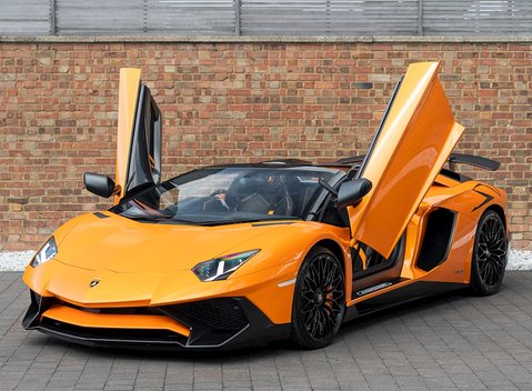 Lamborghini Aventador SV LP 750-4 Roadster 7