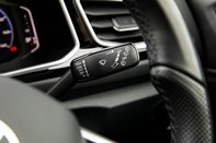 Volkswagen T-Roc R-LINE TSI 14