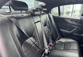 Jaguar XE R-DYNAMIC SE AUTO 23