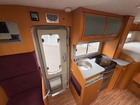 Renault Master 2.5 CI CIPRO 85 TOP-CLASS 4 BERTH AUTOMATIC MOTORHOME 11