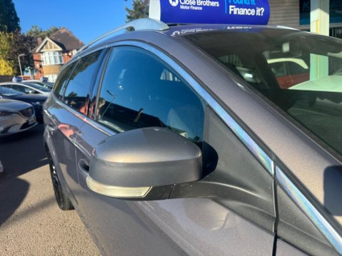 Ford Mondeo 2.0 TDCi Titanium Euro 5 5dr 12