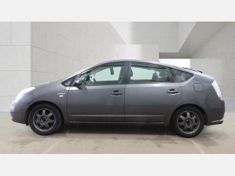 Toyota Prius 1.5 T Spirit CVT 5dr 3