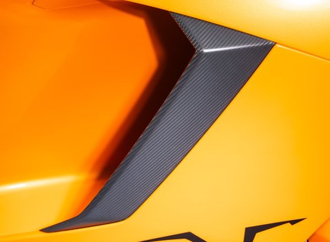 Lamborghini Aventador SV LP 750-4 38