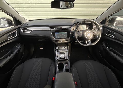 MG MG5 EV 61kWh EXCITE 12